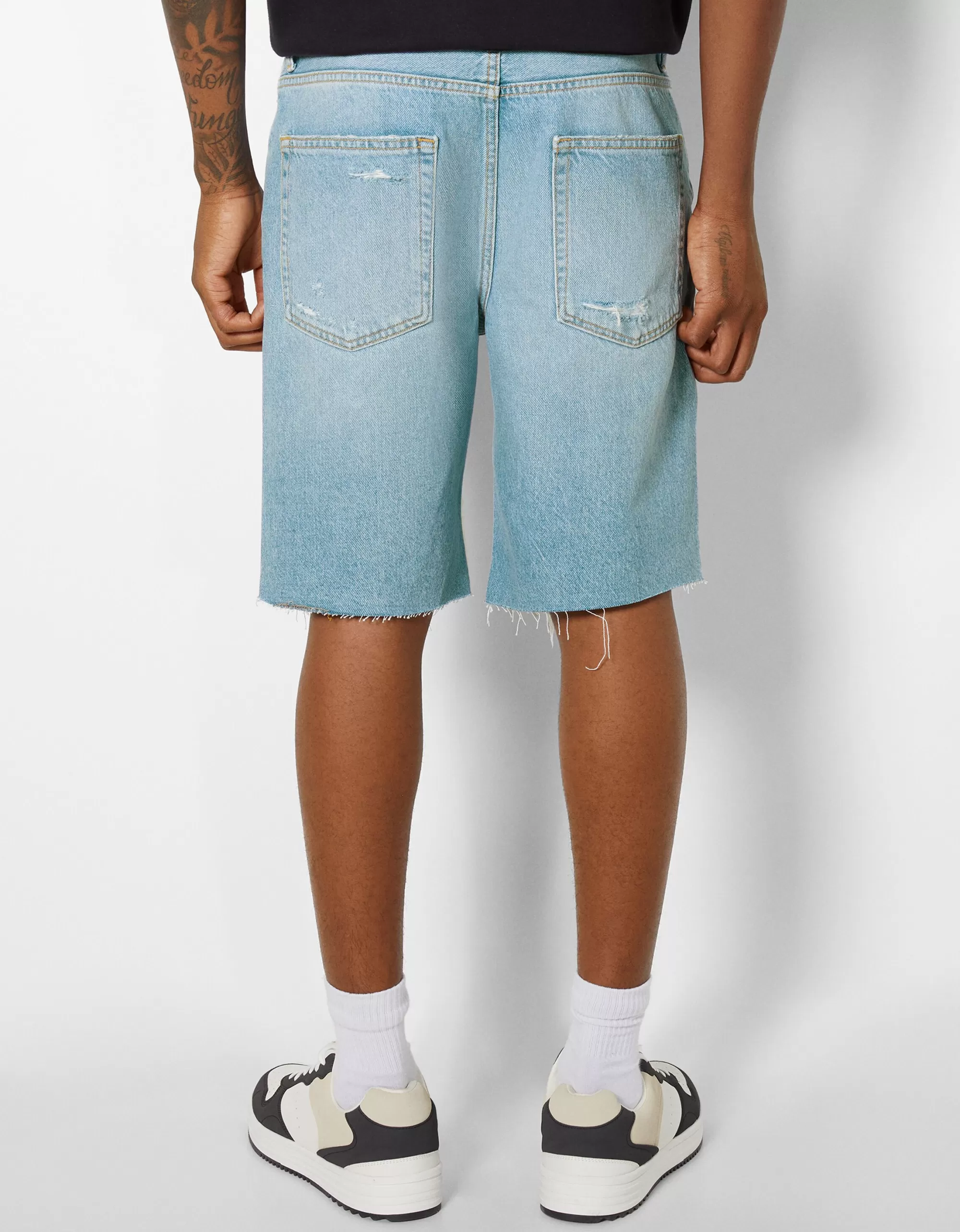 HOMBRE BERSHKA Bermuda denim rotos