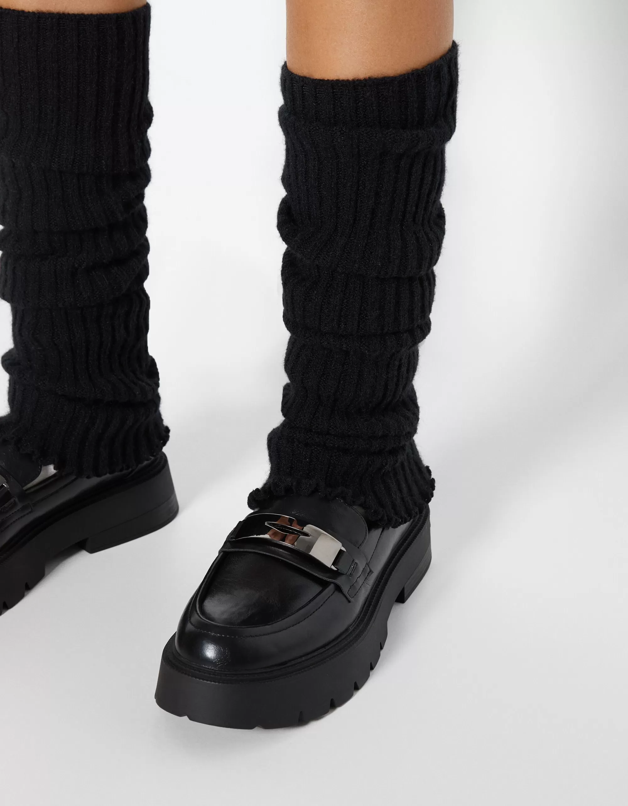 MUJER BERSHKA Calentadores pies punto