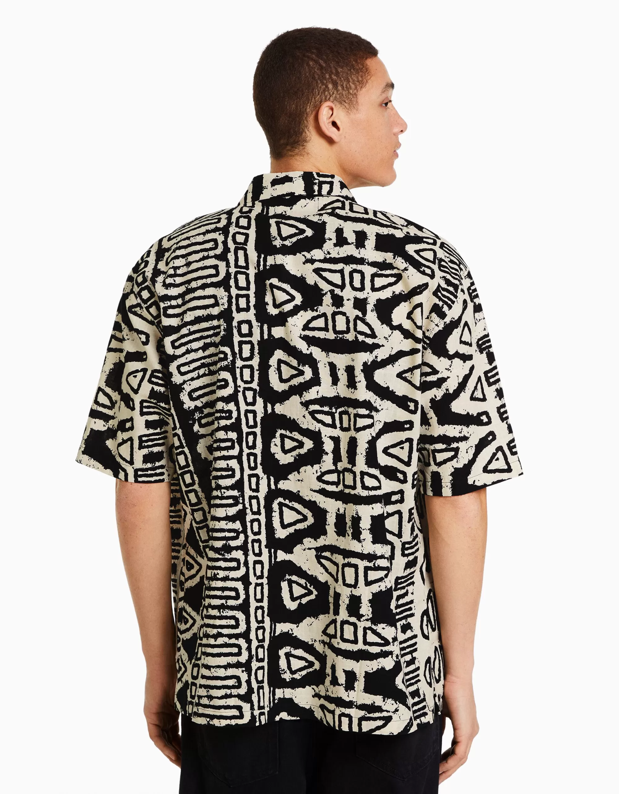 HOMBRE BERSHKA Camisa manga corta print