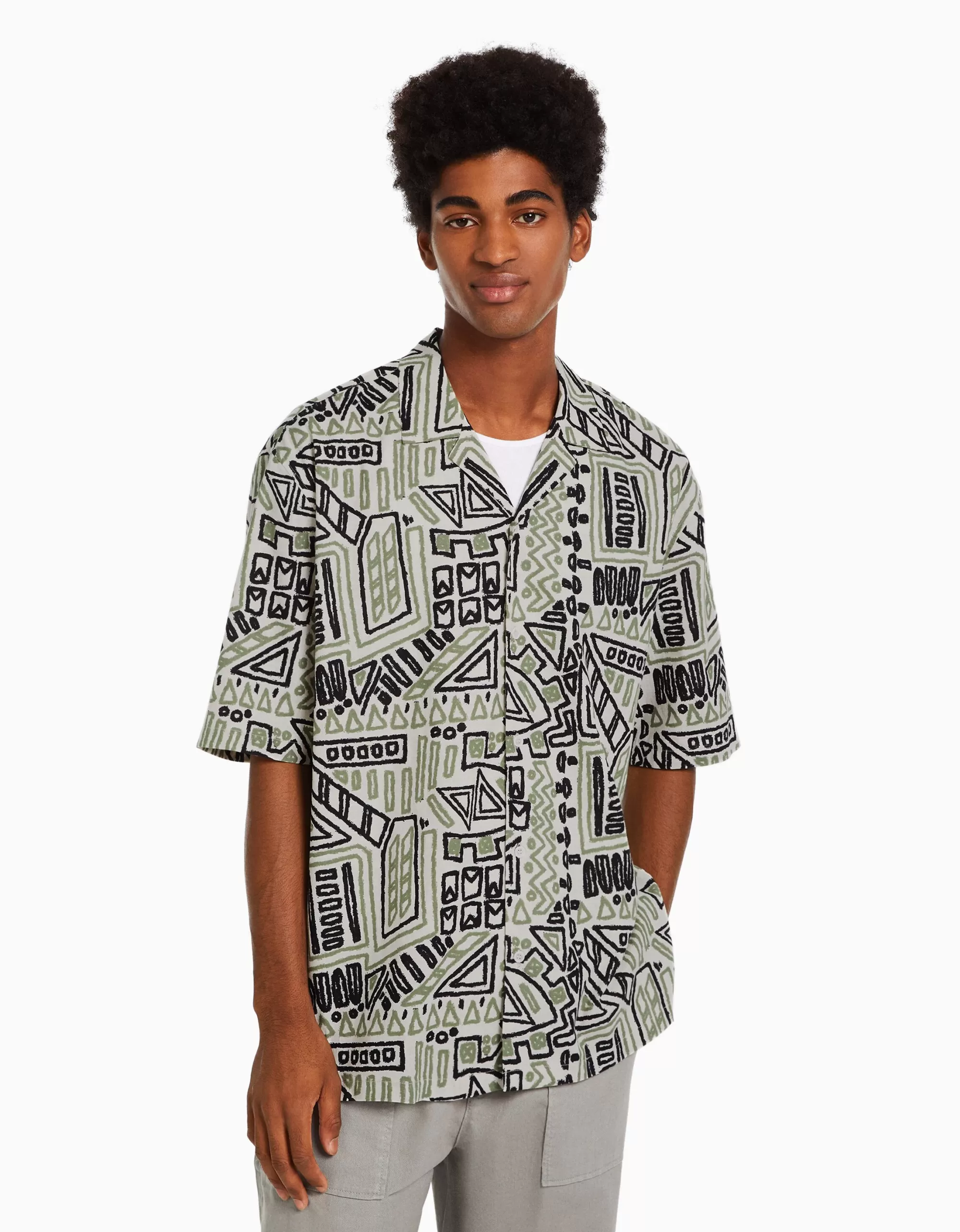 HOMBRE BERSHKA Camisa manga corta rústica