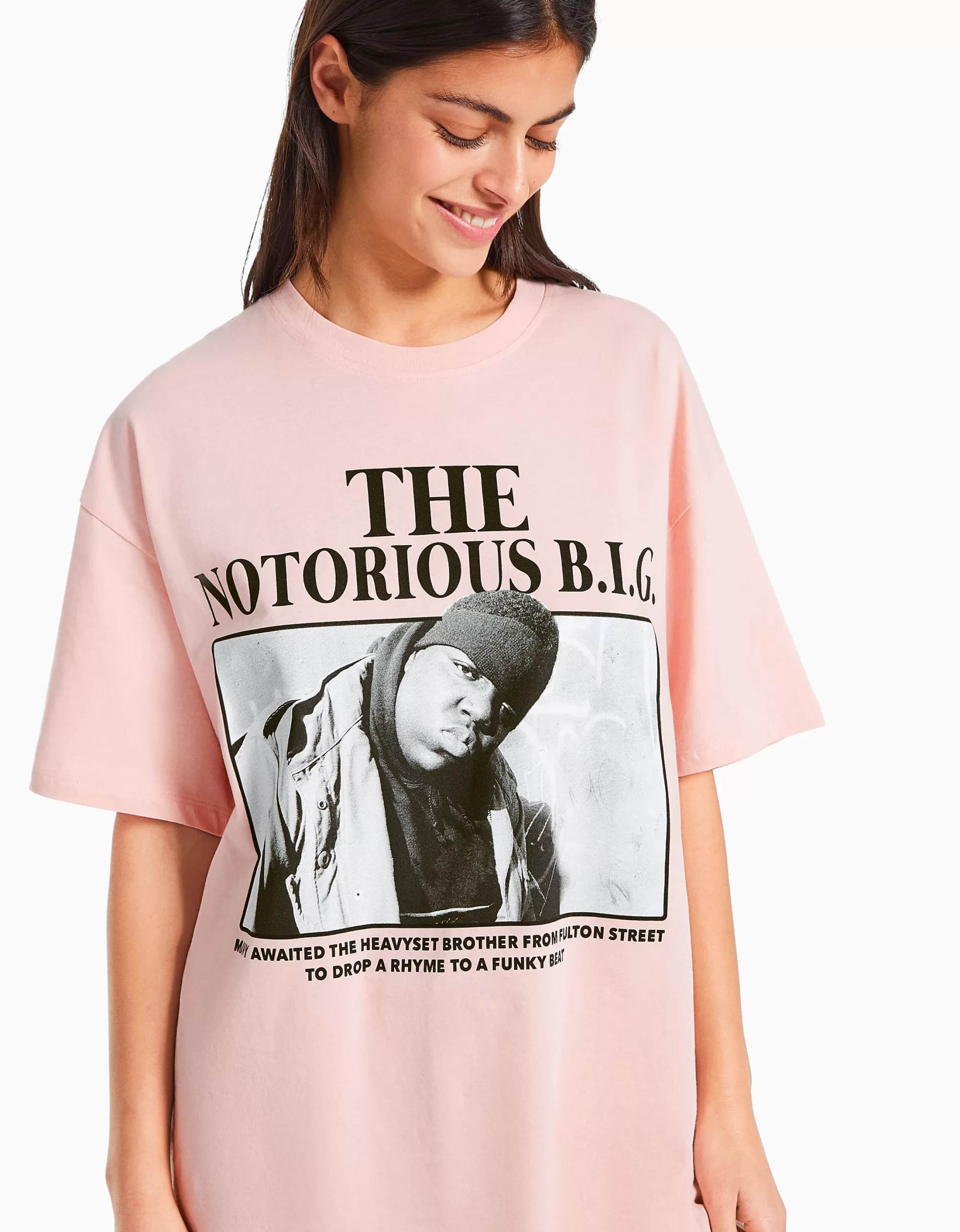 MUJER BERSHKA Camiseta manga corta print The Notorious B.I.G.