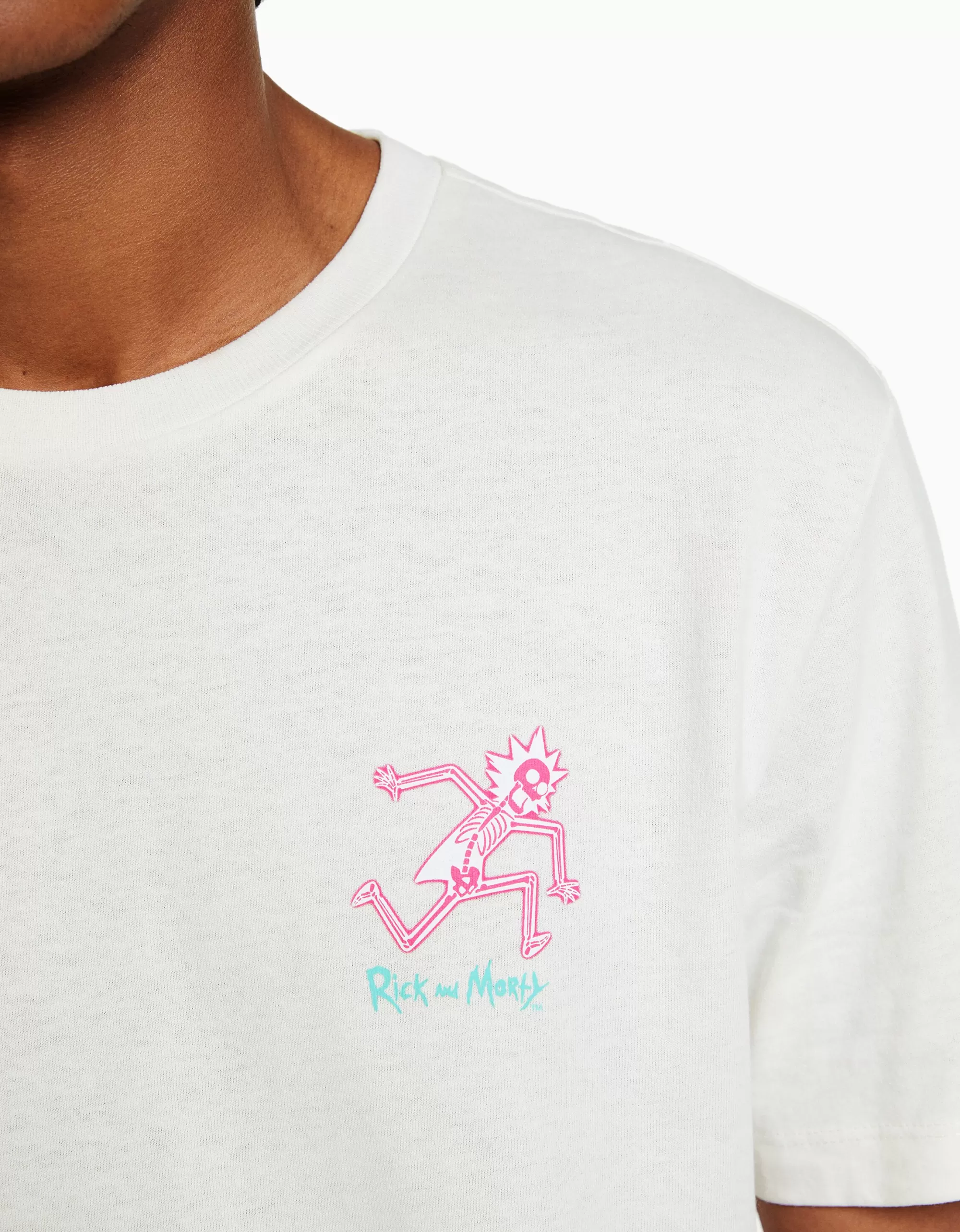 HOMBRE BERSHKA Camiseta manga corta regular fit print RickMorty