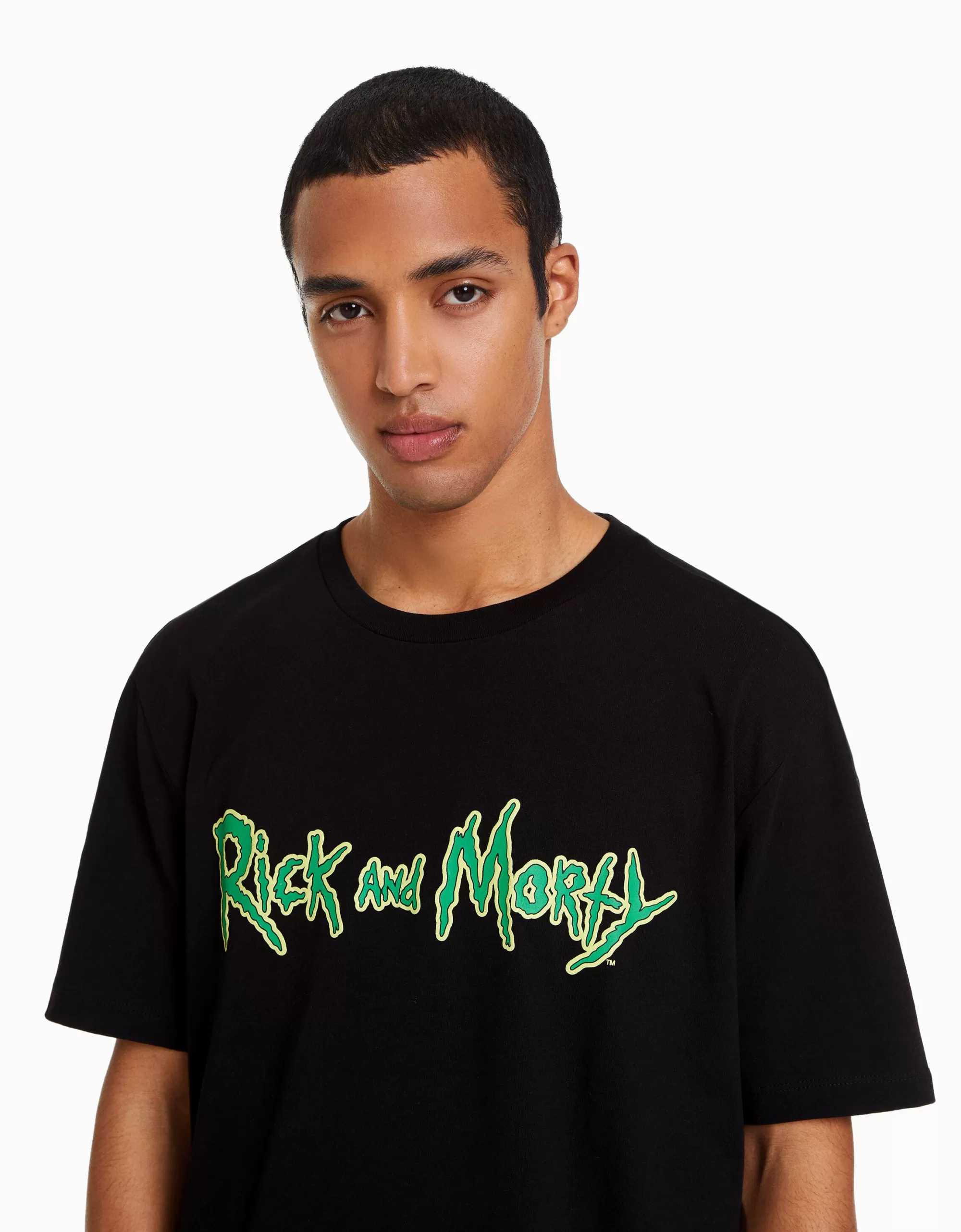 HOMBRE BERSHKA Camiseta manga corta regular fit print RickMorty
