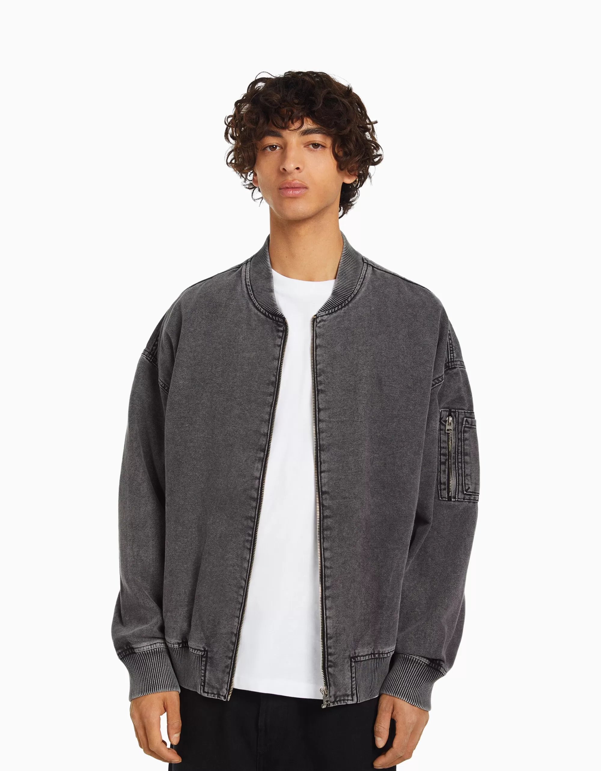 HOMBRE BERSHKA Cazadora bomber algodón