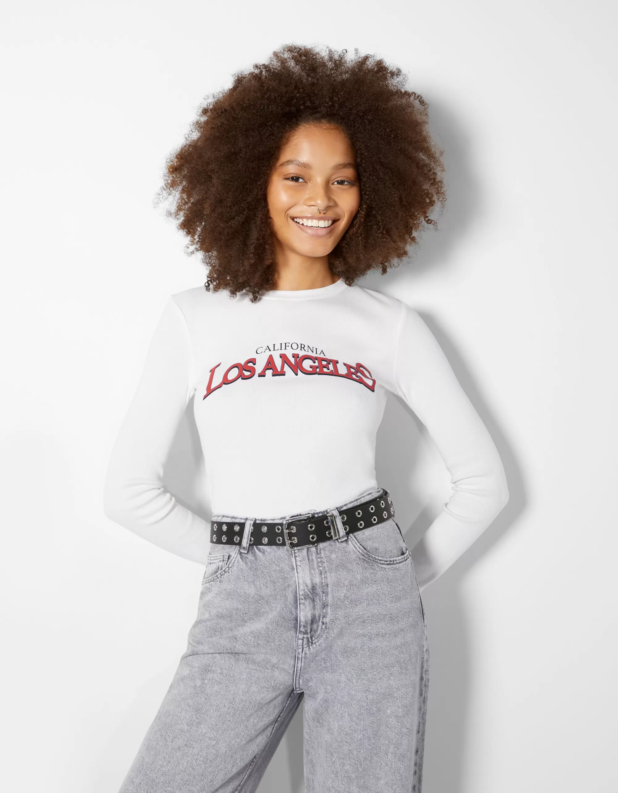 MUJER BERSHKA Cinturón efecto piel eyelets
