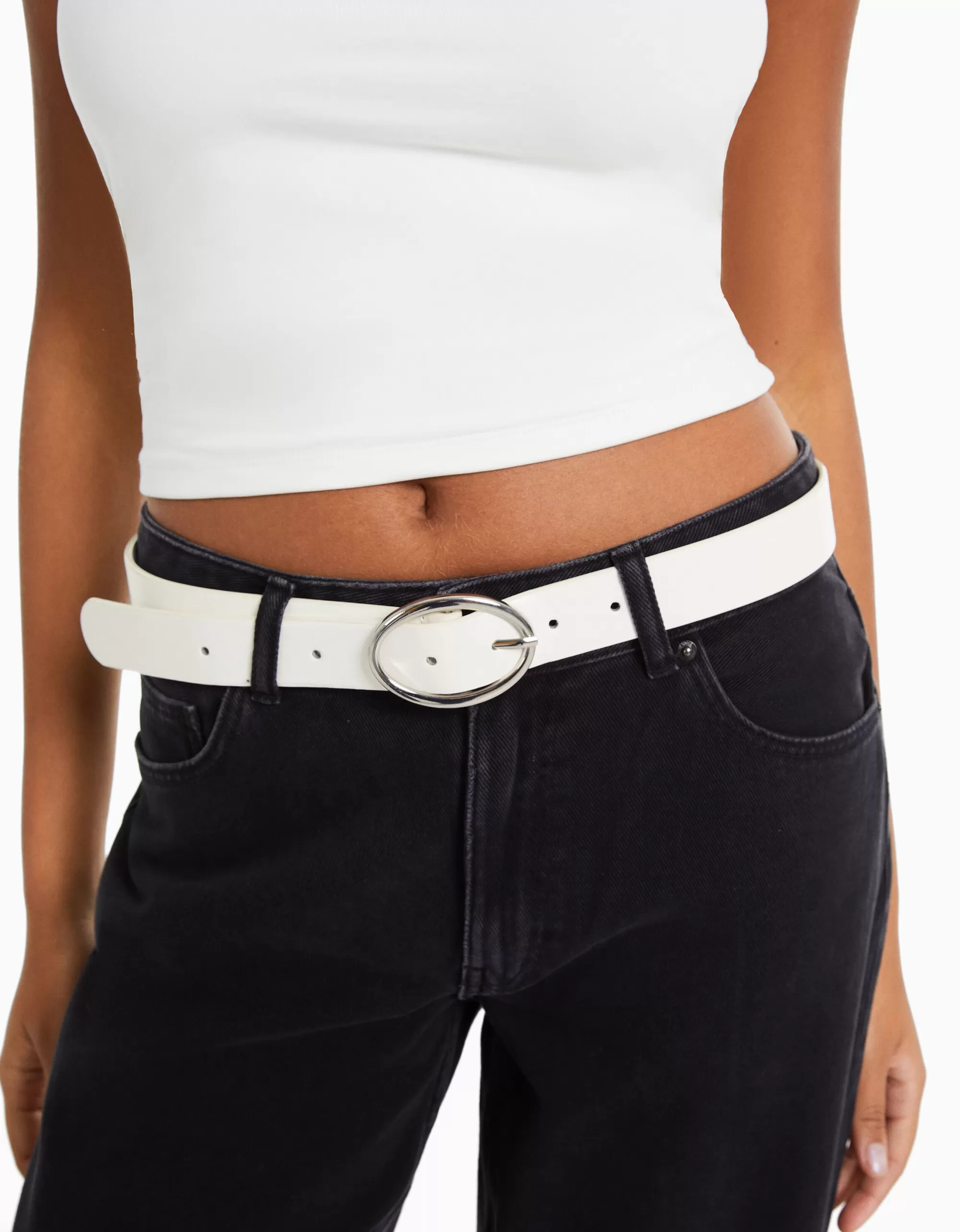 MUJER BERSHKA Cinturón liso efecto piel