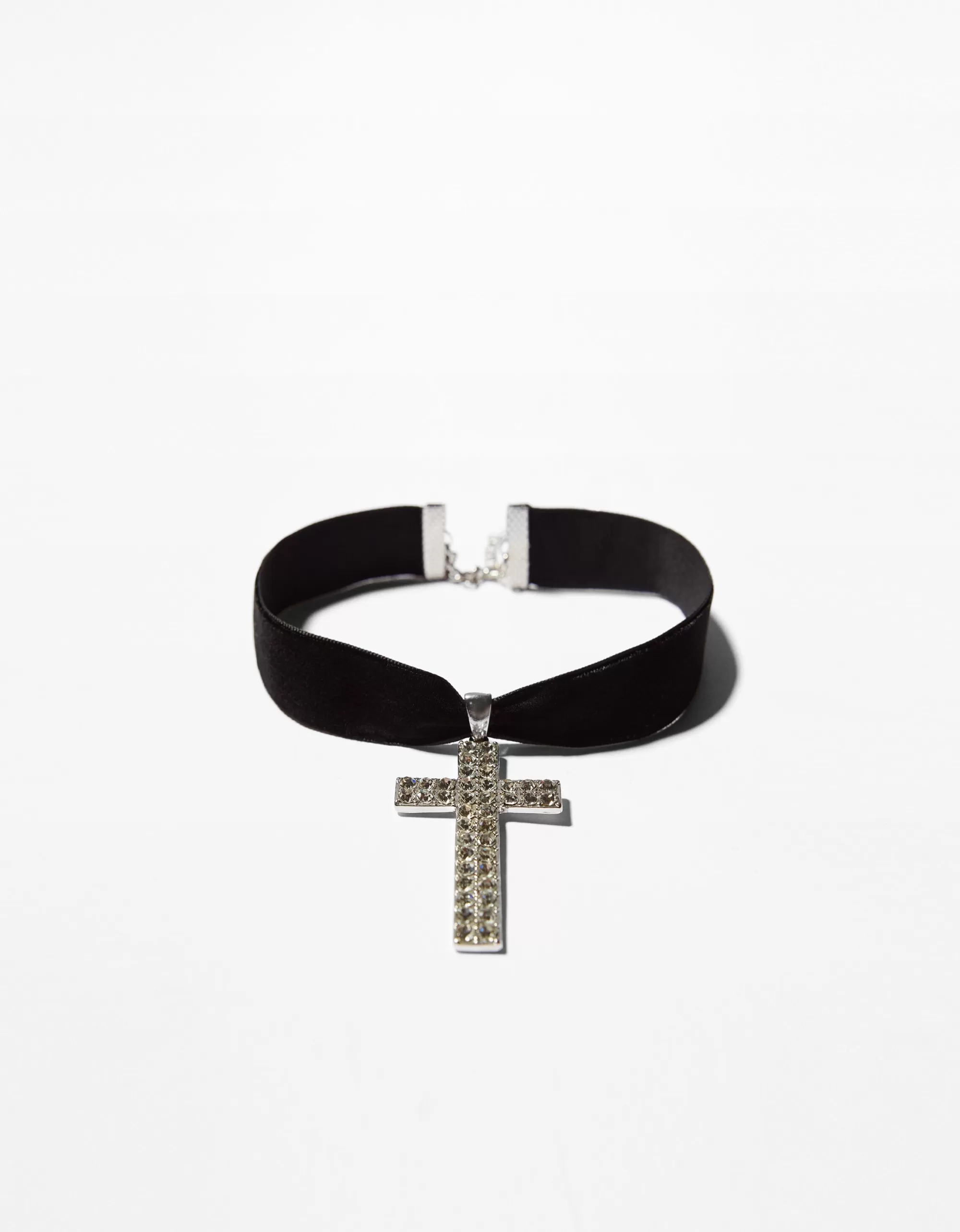 MUJER BERSHKA Collar choker cruz pedrería