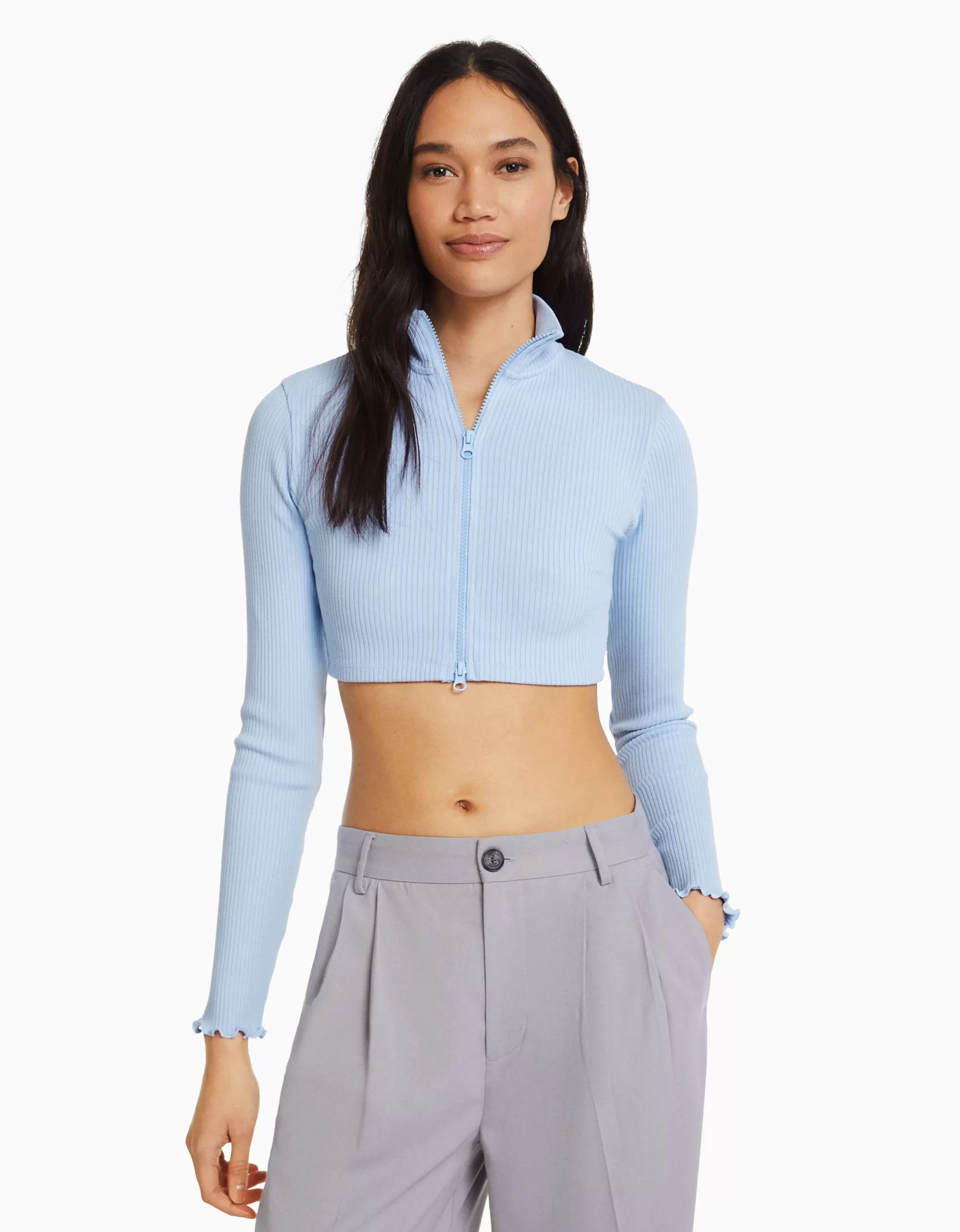 MUJER BERSHKA Cárdigan cropped cuello perkins cremallera