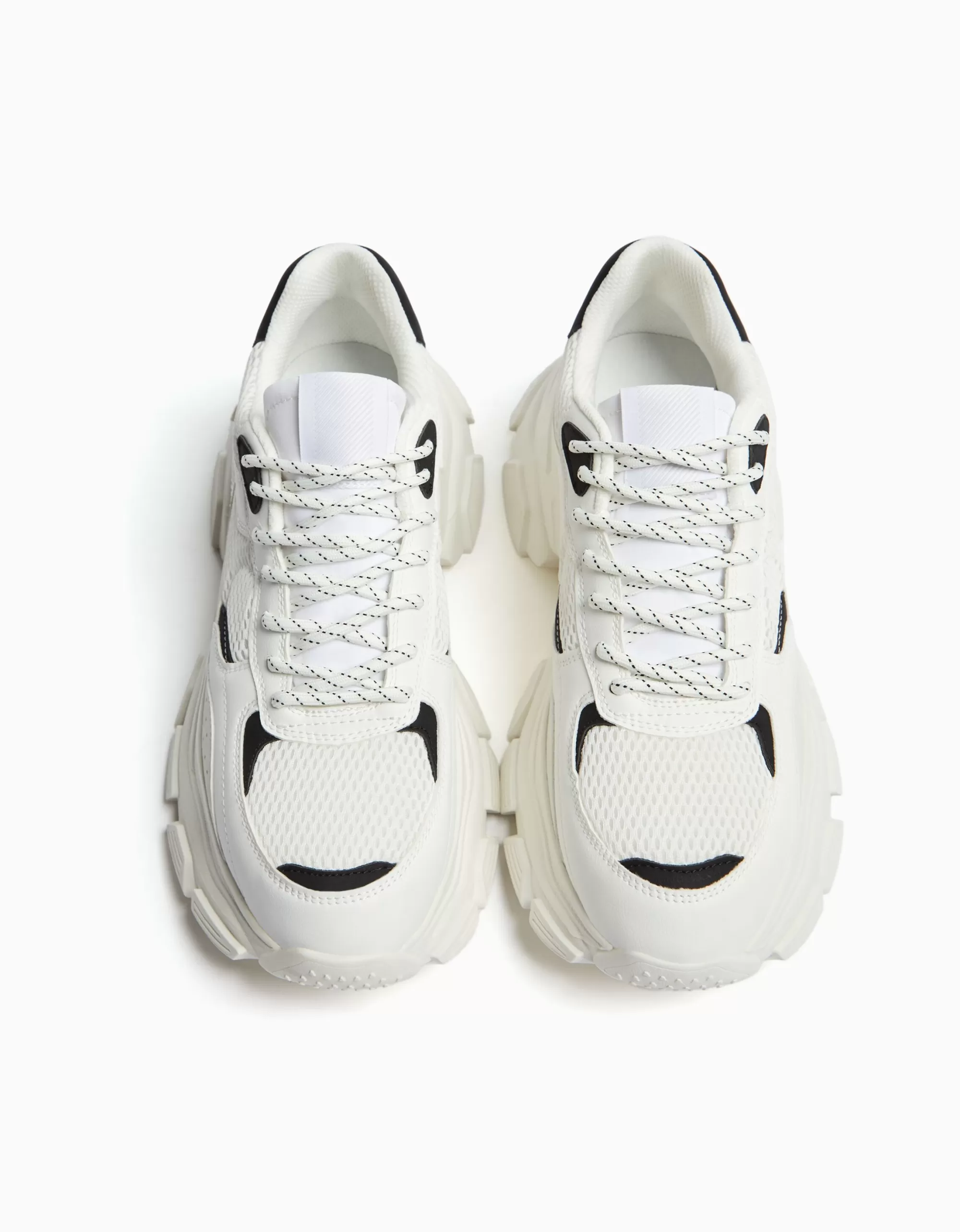HOMBRE BERSHKA Deportivas con rejilla suela volumen hombre