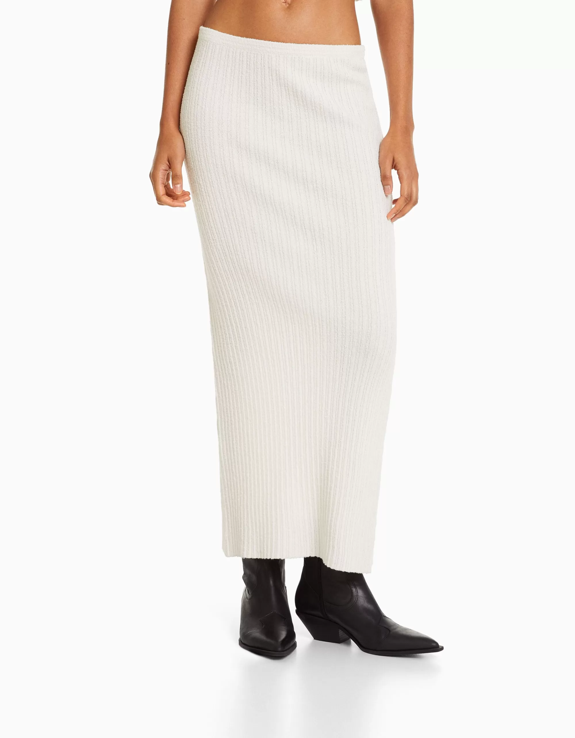 MUJER BERSHKA Falda midi punto rústica