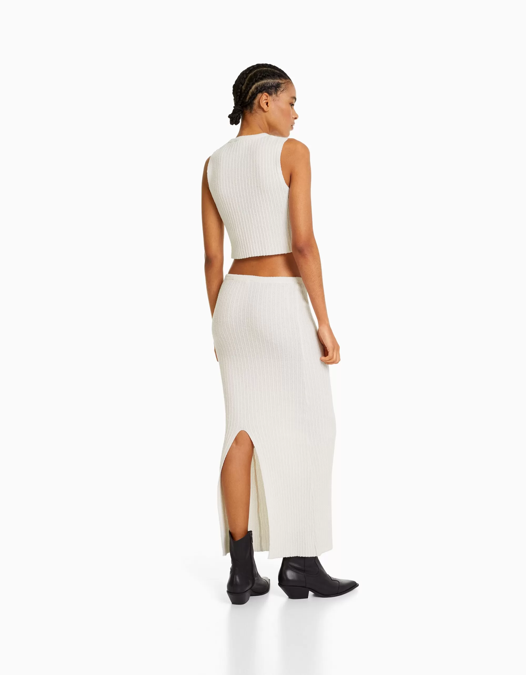 MUJER BERSHKA Falda midi punto rústica