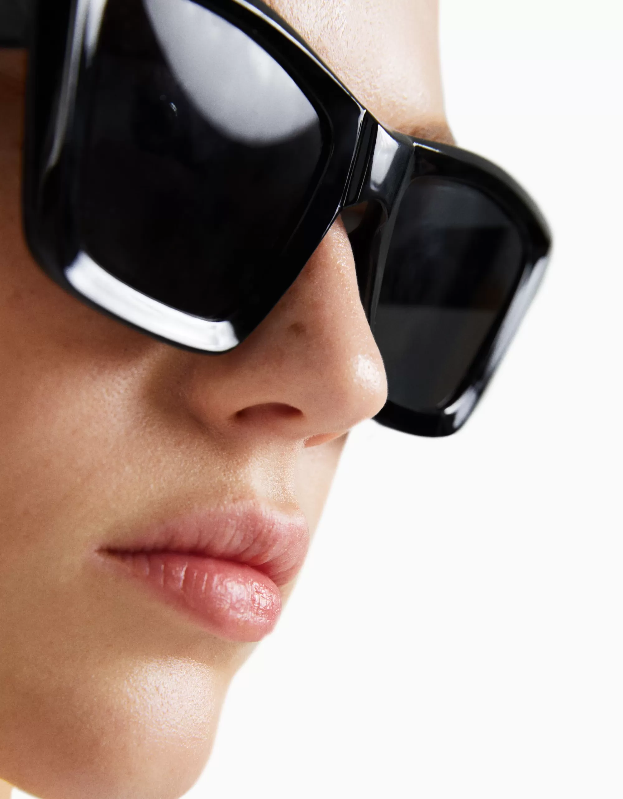 MUJER BERSHKA Gafas cat eye