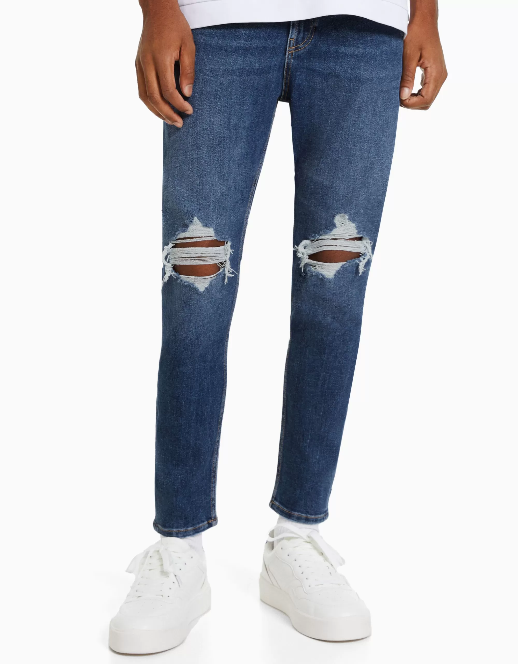 HOMBRE BERSHKA Jeans carrot rotos