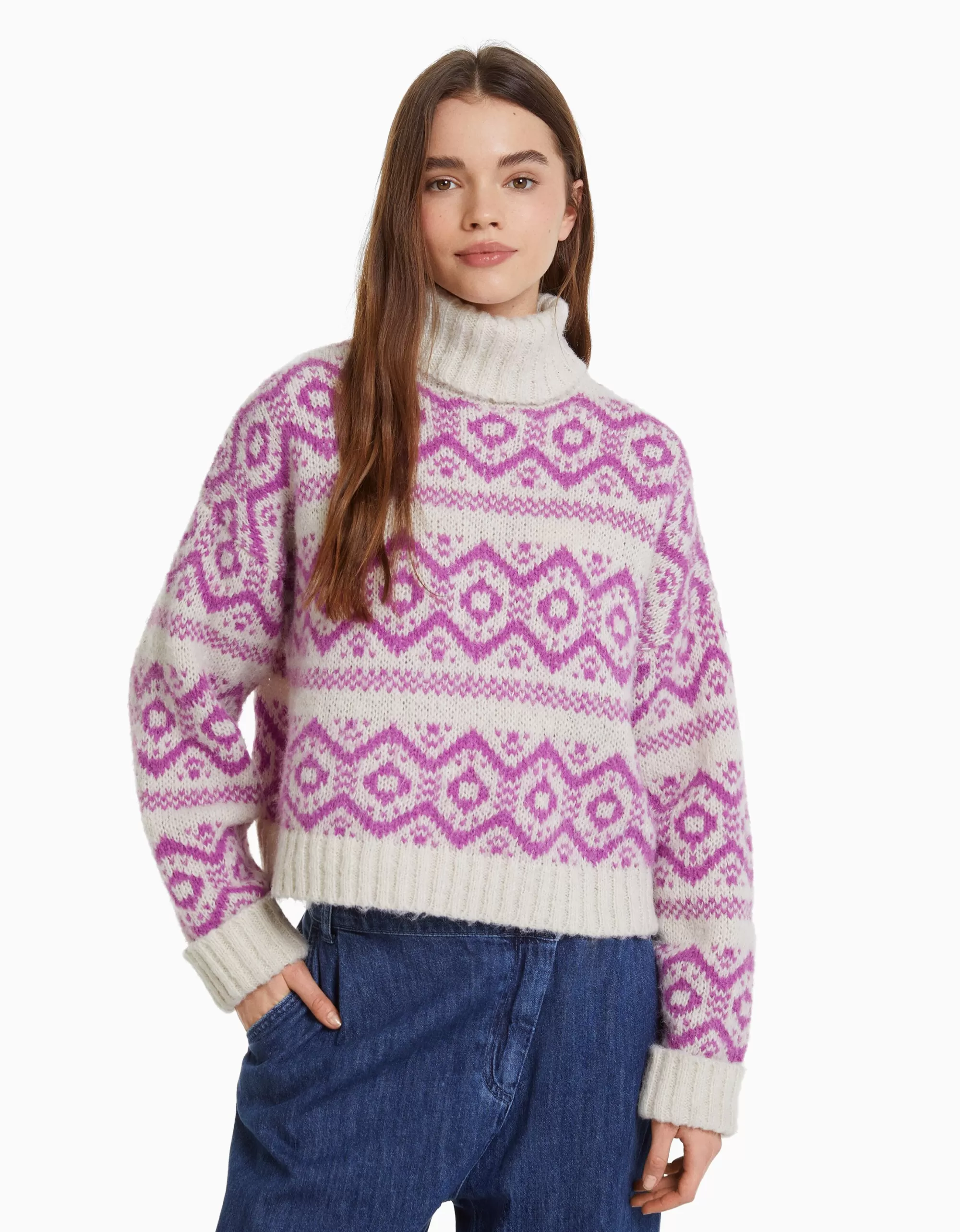 MUJER BERSHKA Jersey cuello alto jacquard