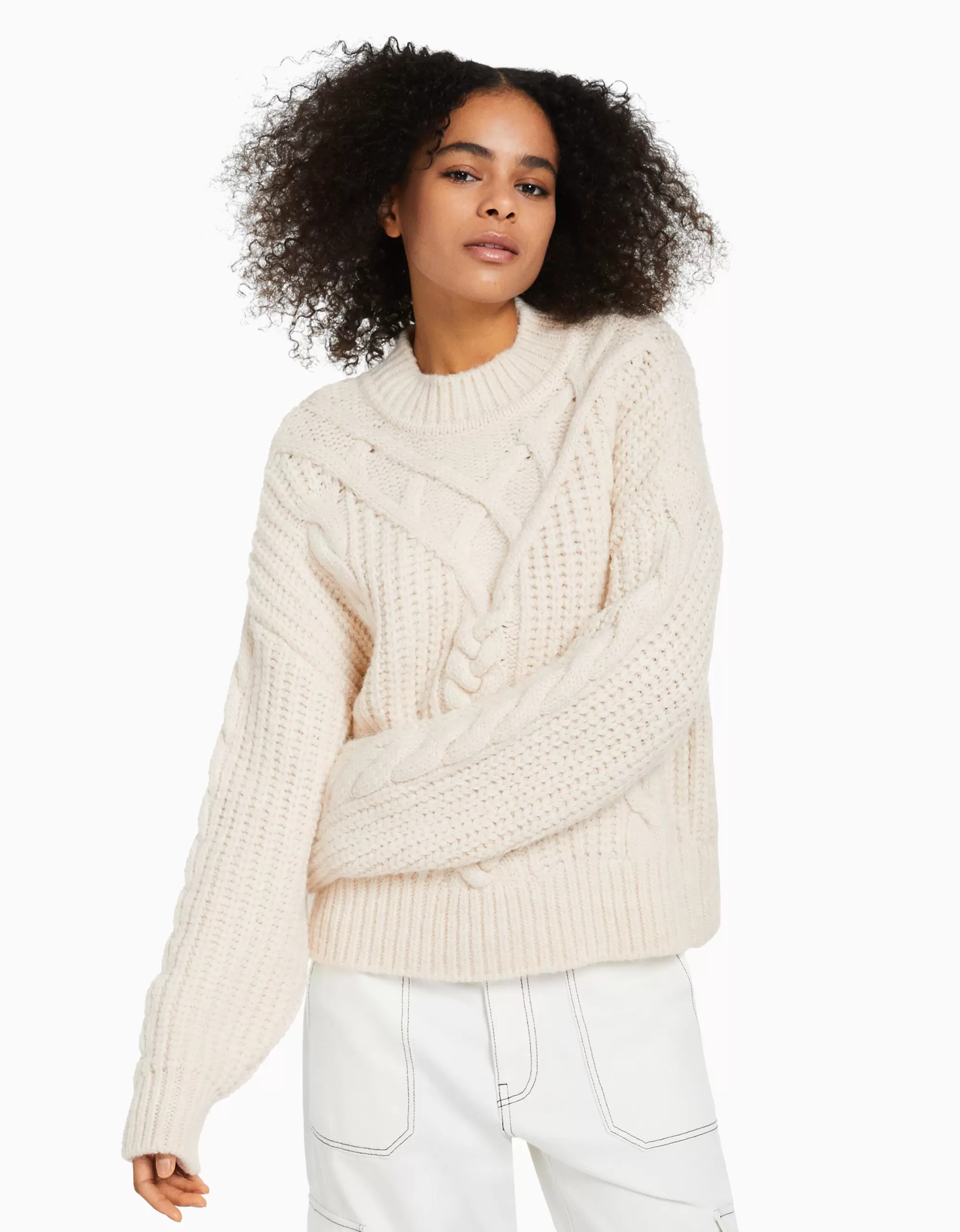 MUJER BERSHKA Jersey cuello perkins cropped trenzas