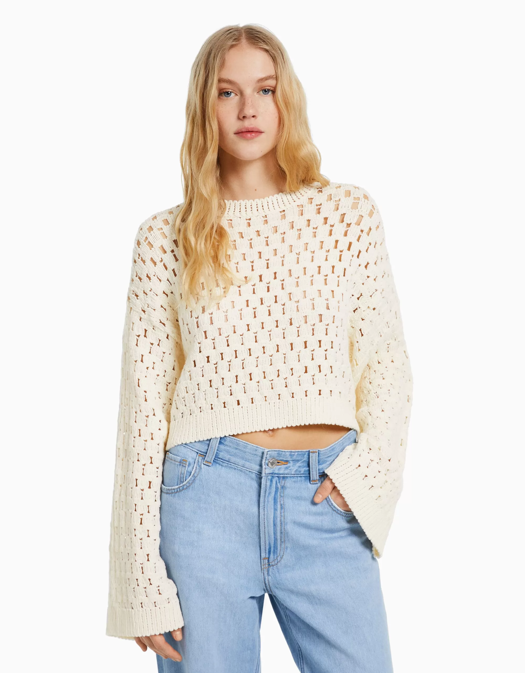 MUJER BERSHKA Jersey cuello redondo rústico calados