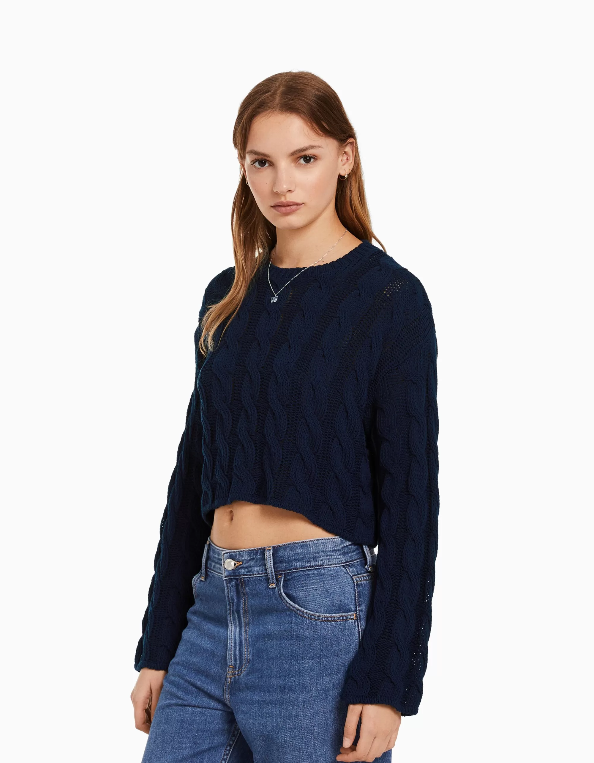 MUJER BERSHKA Jersey cuello redondo trenzas