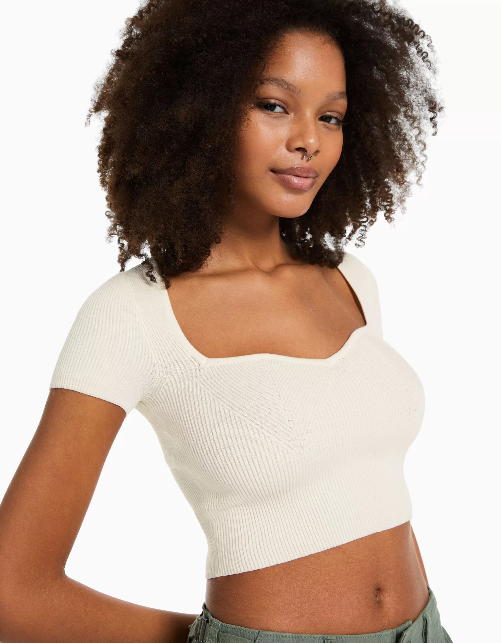 MUJER BERSHKA Jersey manga corta escote corazón punto
