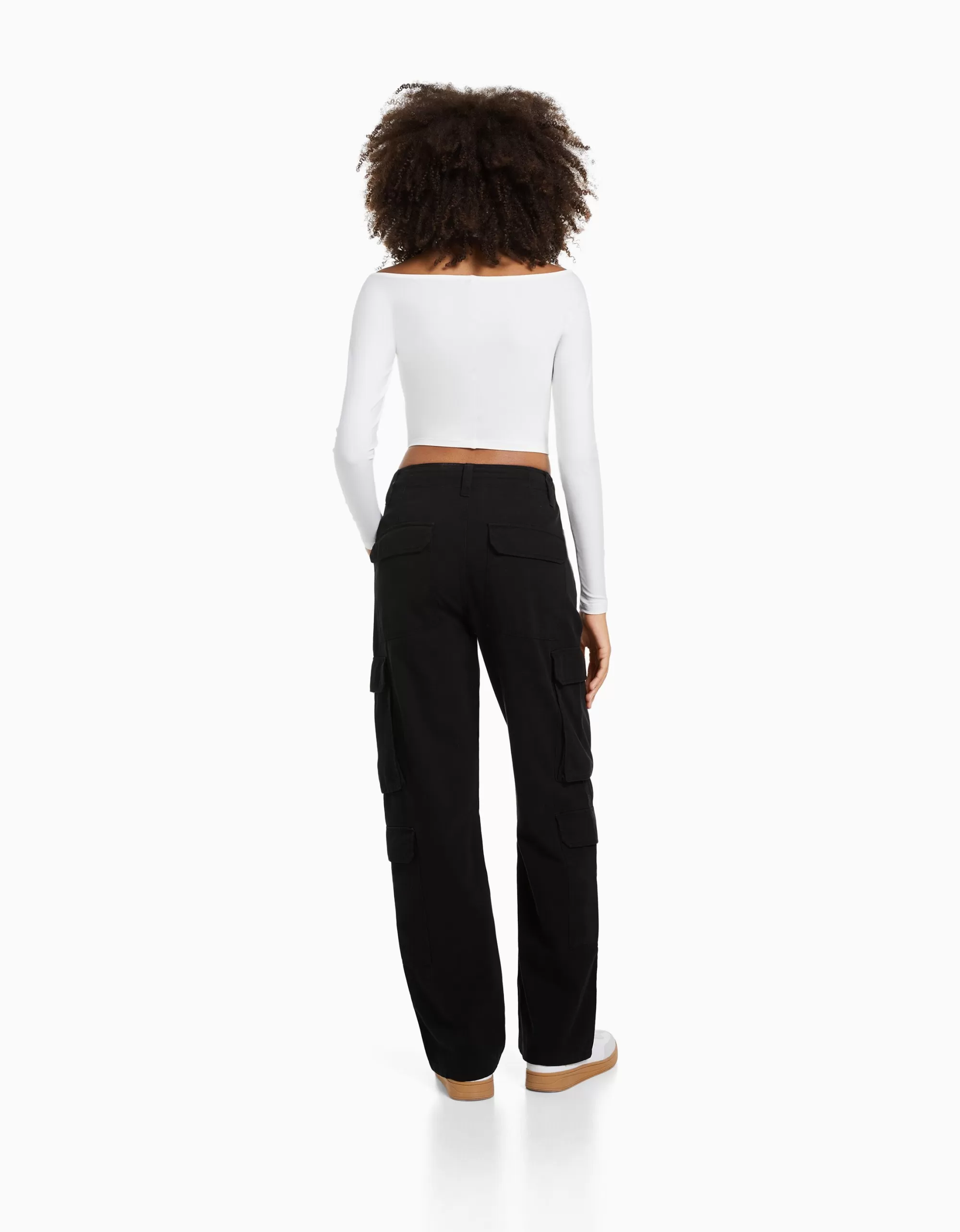 MUJER BERSHKA Pantalón cargo sarga multipocket ajustable