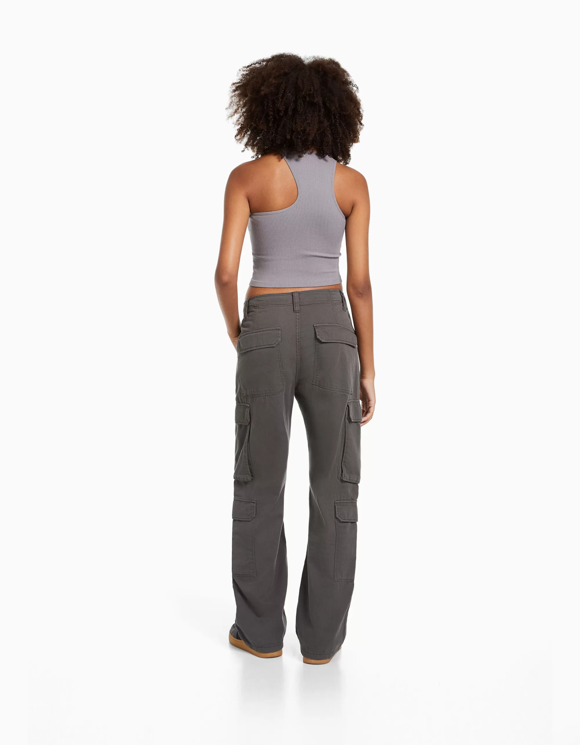 MUJER BERSHKA Pantalón cargo sarga multipocket ajustable