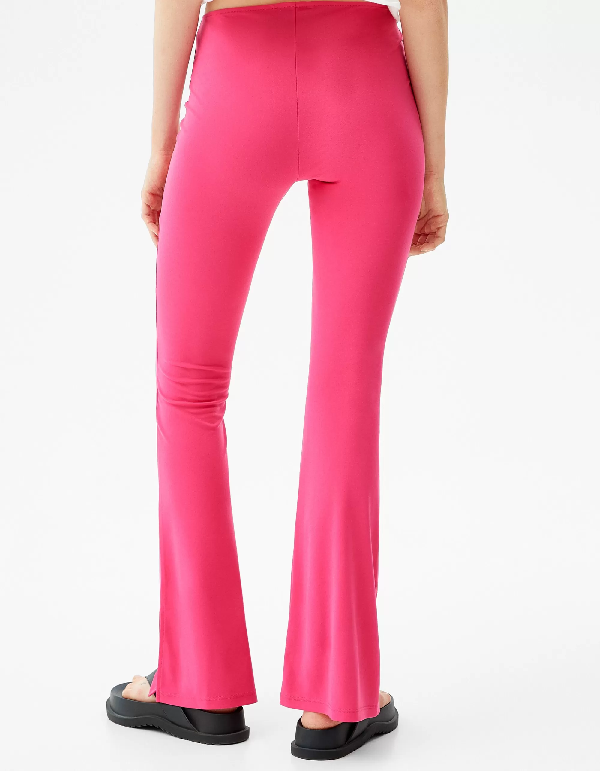 MUJER BERSHKA Pantalón flare frunce