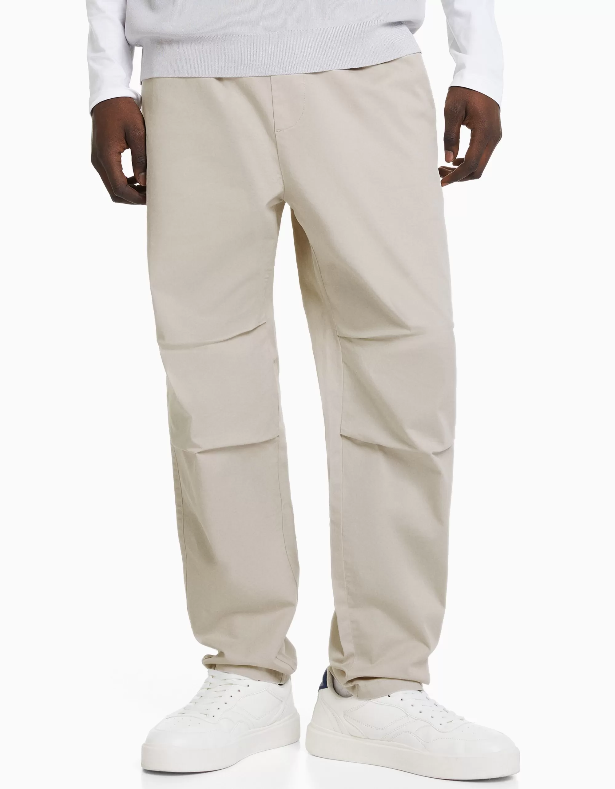 HOMBRE BERSHKA Pantalón loose algodón