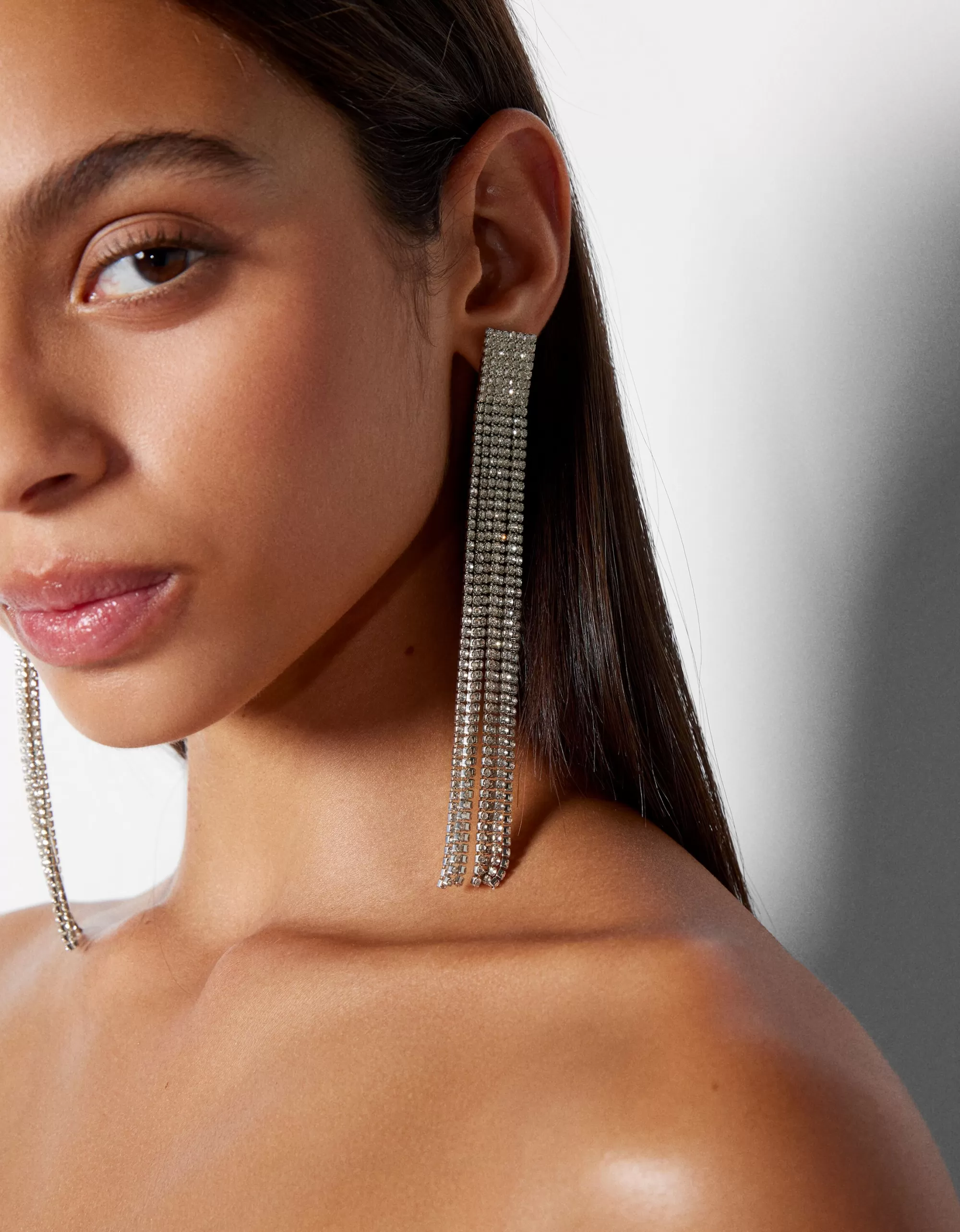 MUJER BERSHKA Pendientes cascada pedrería