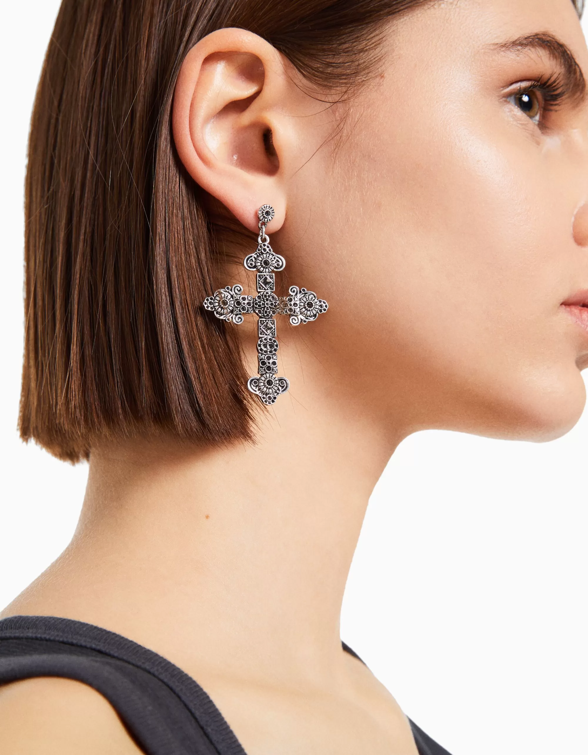 MUJER BERSHKA Pendientes cruz