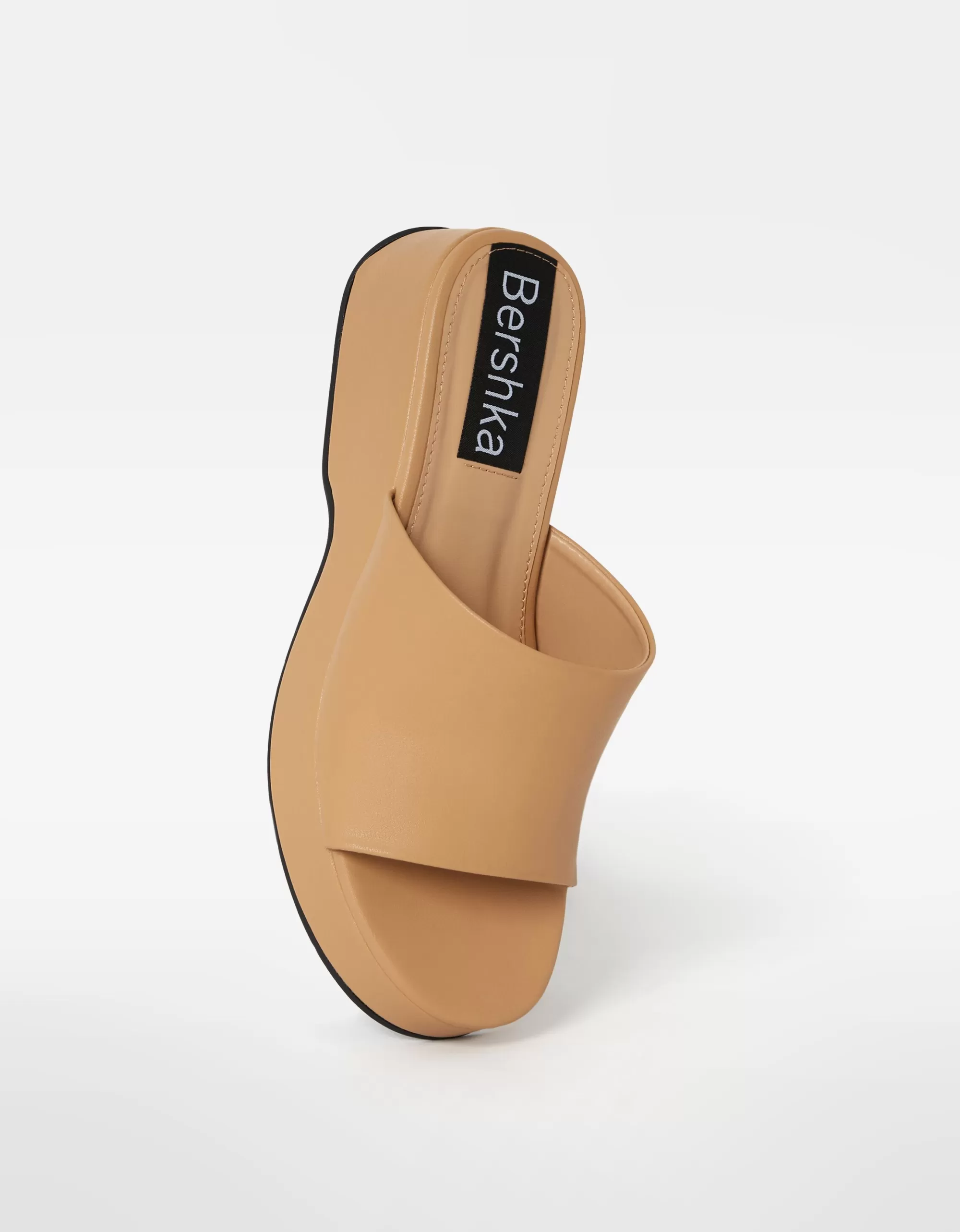 MUJER BERSHKA Sandalia plataforma