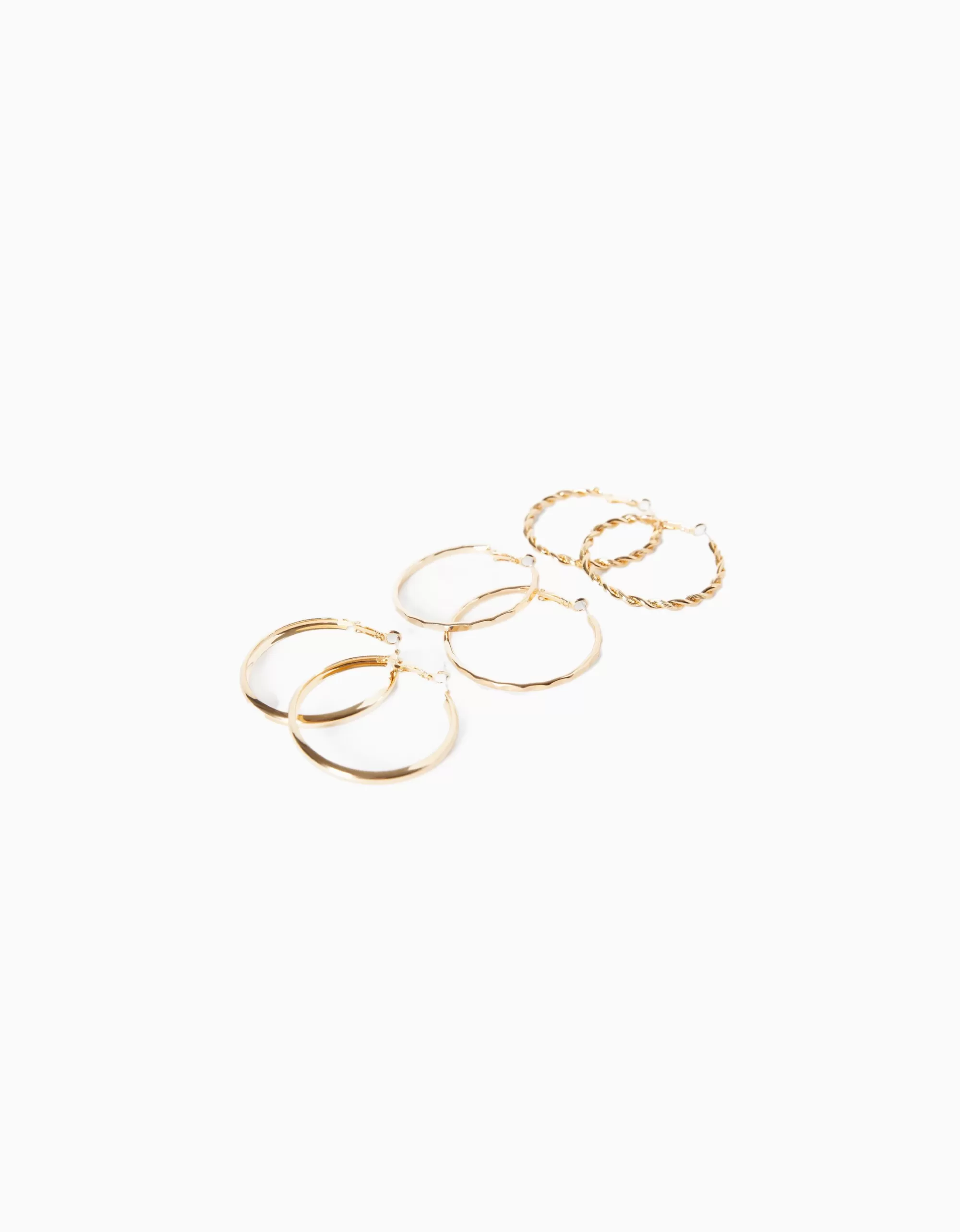 MUJER BERSHKA Set 3 pares de pendientes aros finos textura