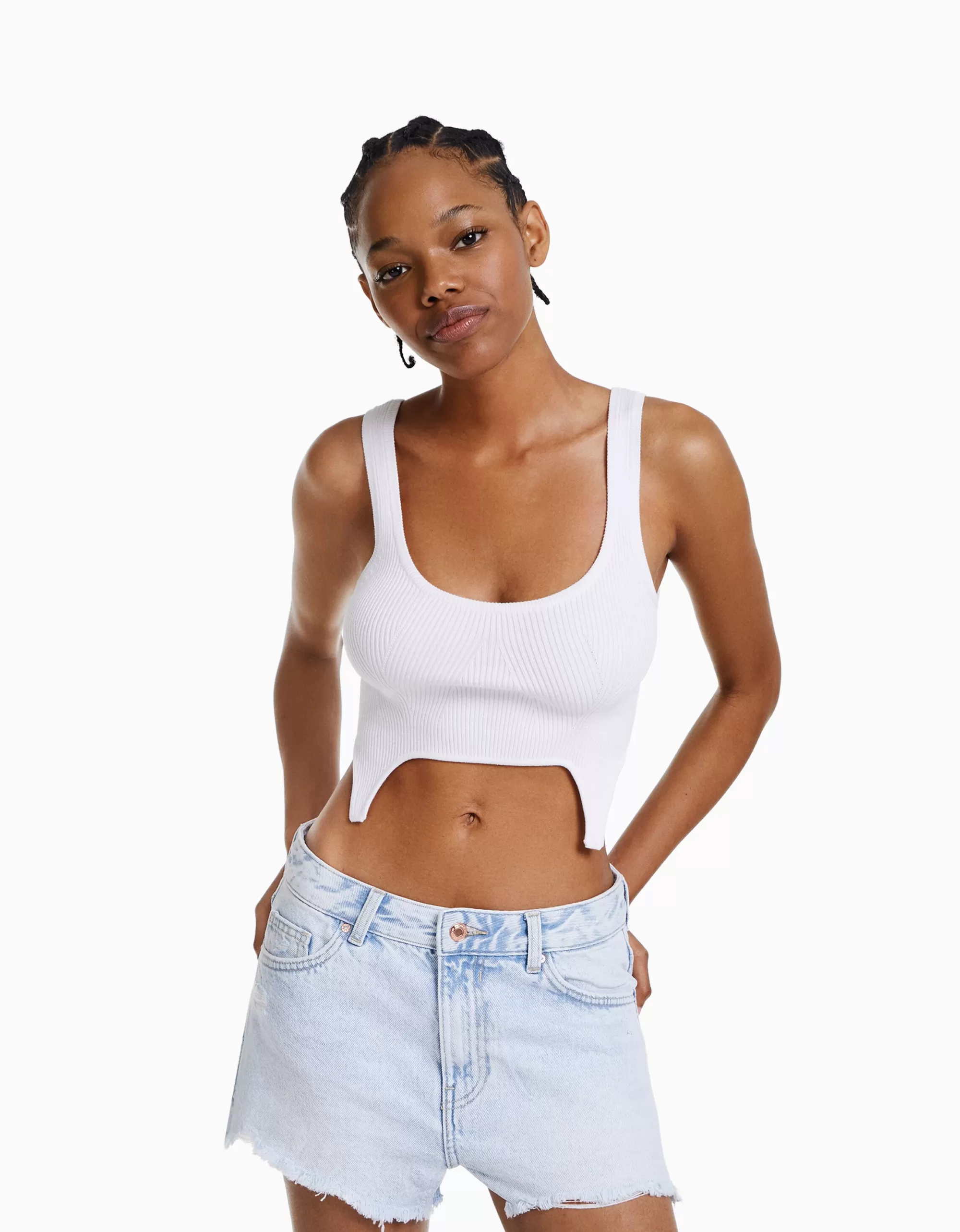 MUJER BERSHKA Short denim rotos vintage