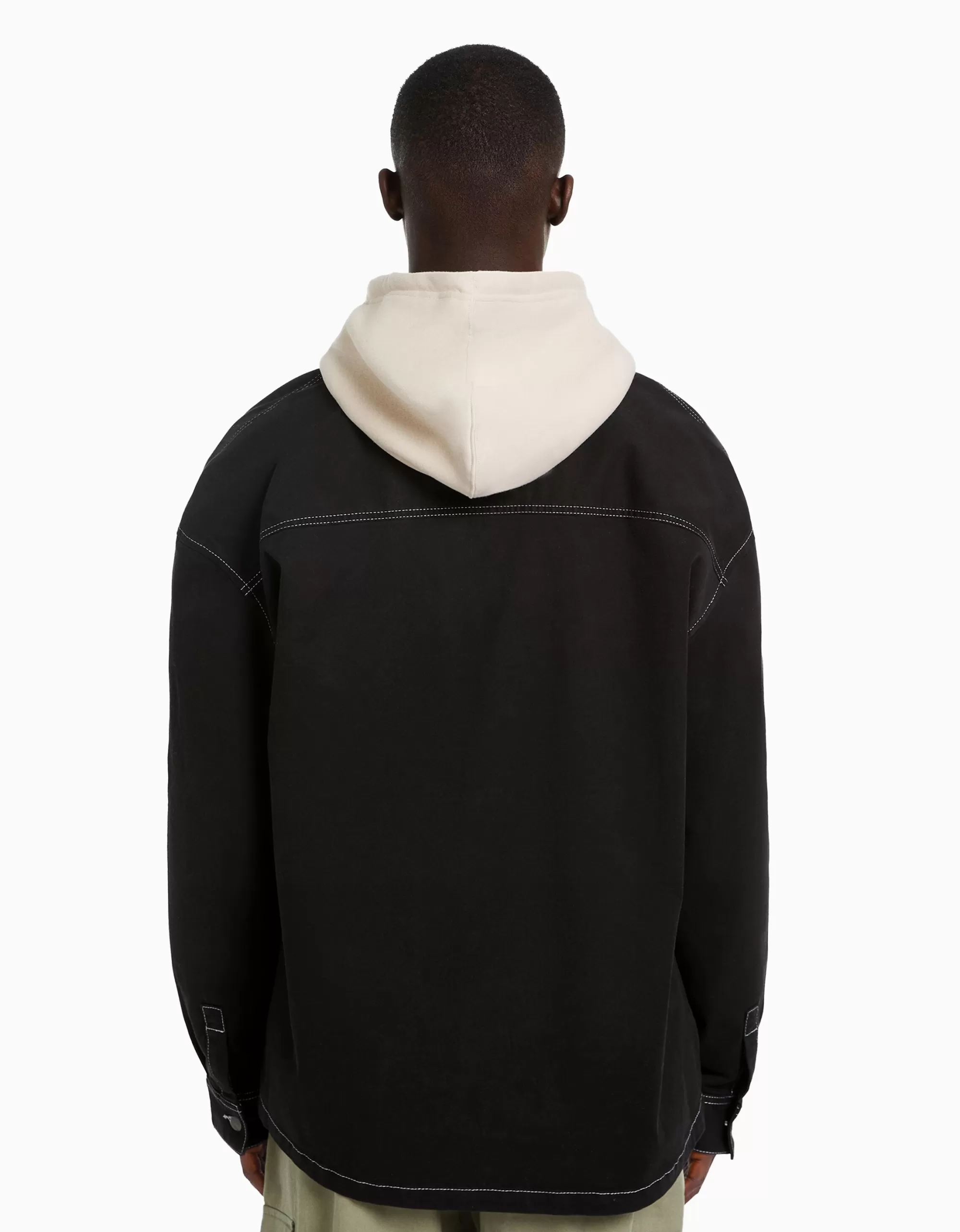 HOMBRE BERSHKA Sobrecamisa algodón hilo contraste
